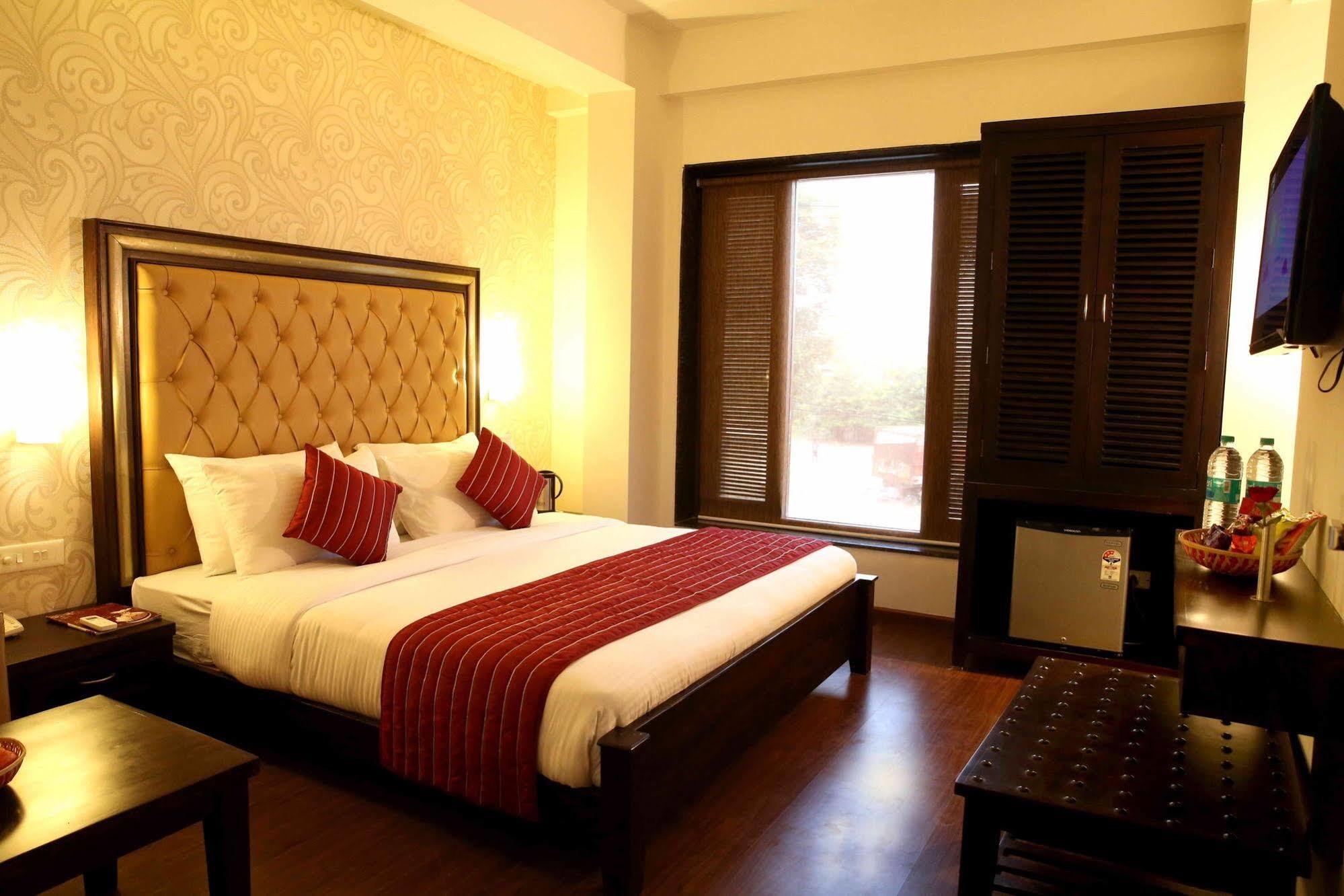 The Raj Agra (Uttar Pradesh)