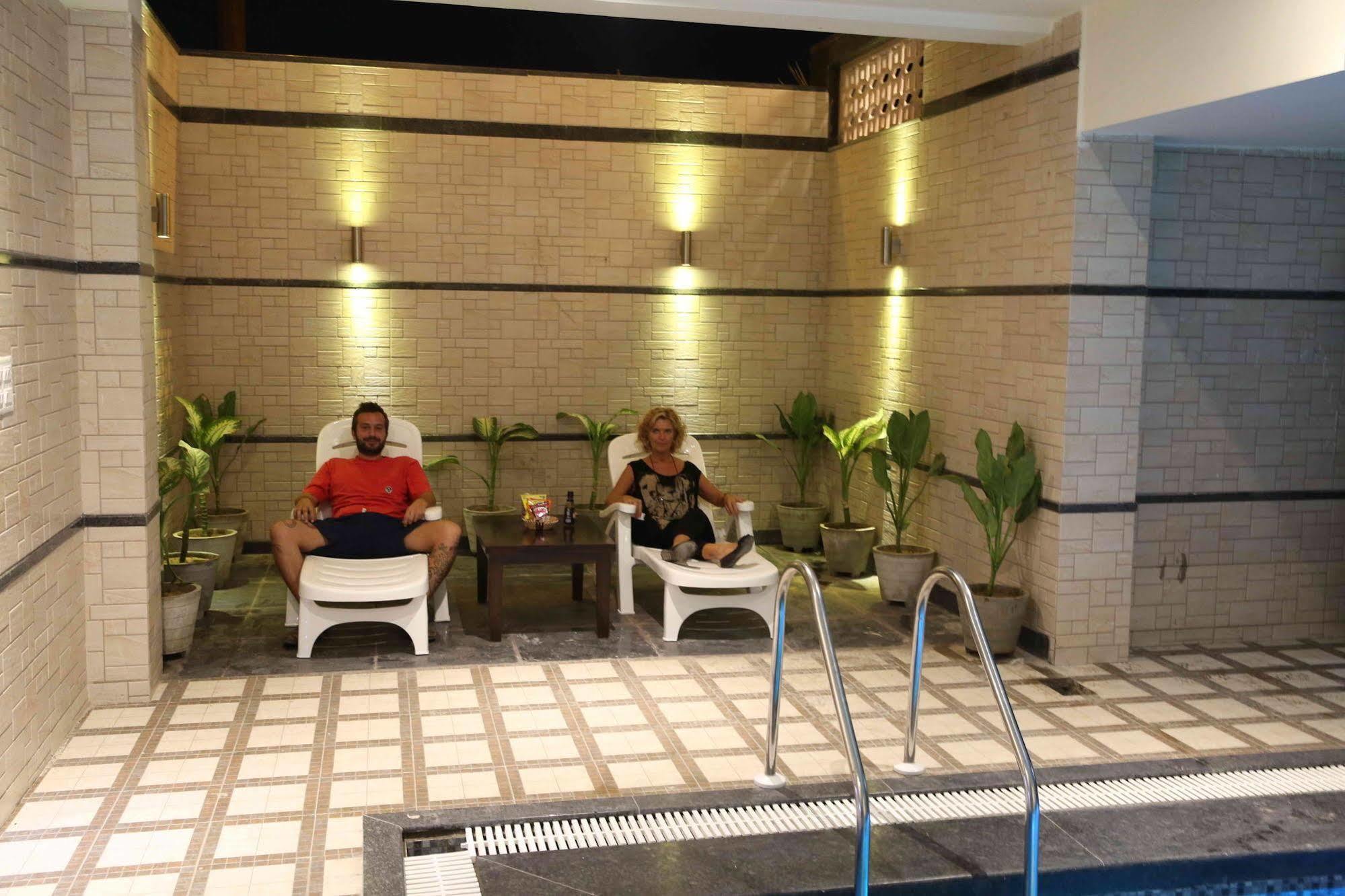 Hotel The Raj Agra (Uttar Pradesh)